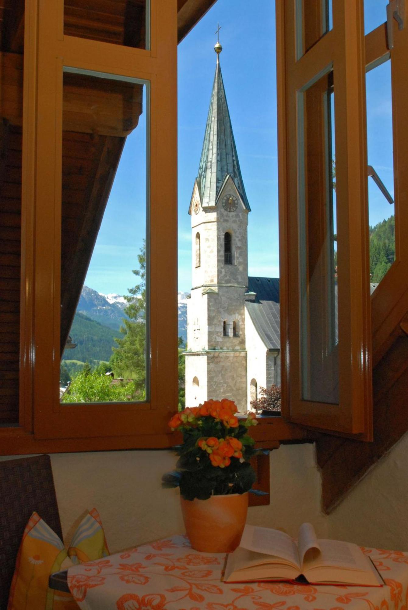 Dachstein West Hotel Gmbh-Kirchenwirt Russbach Russbach am Pass Gschütt Extérieur photo